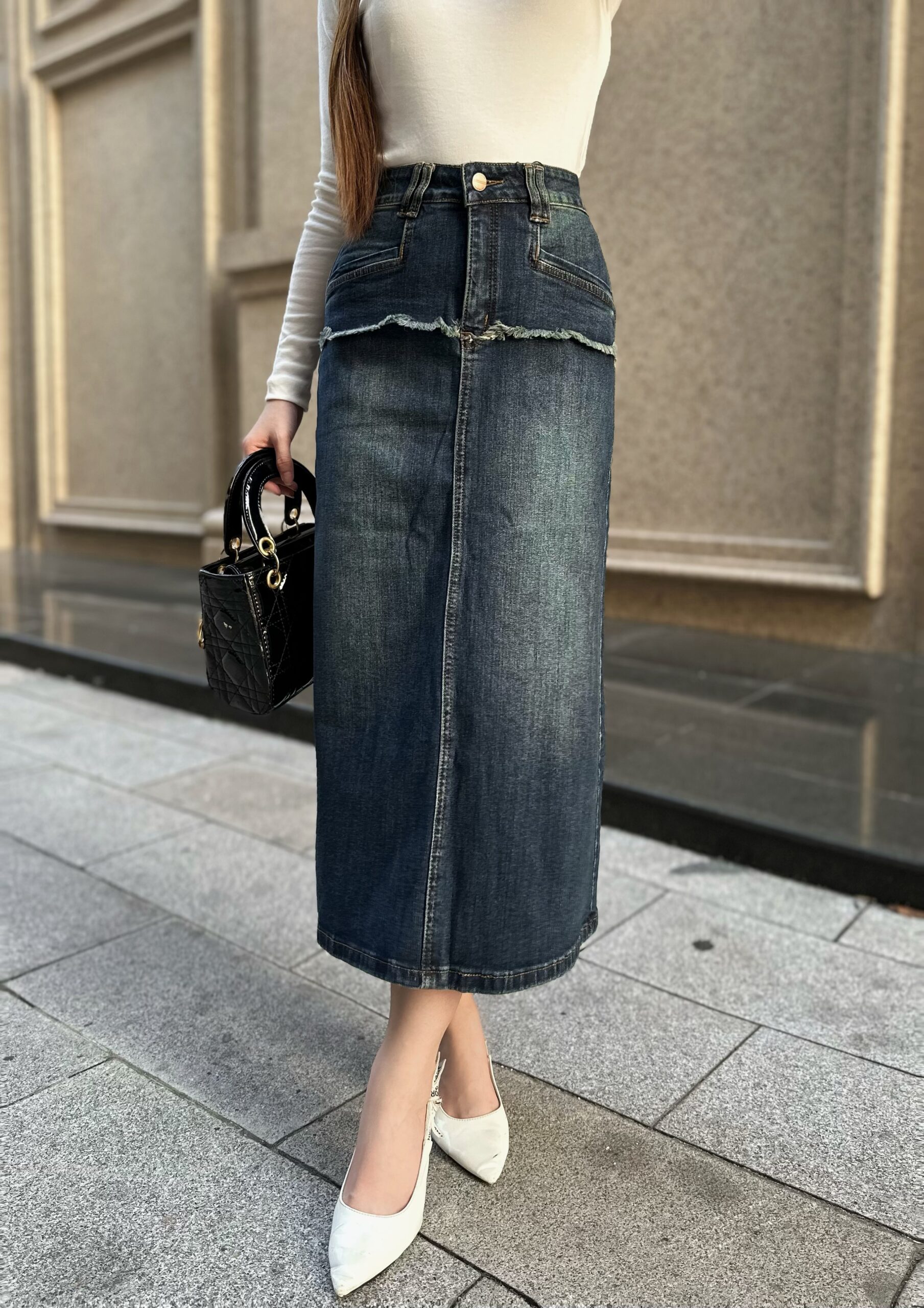 Chân Váy Jeans Dáng A Can Thân Trước Có Diềm Trang Trí - Ảnh 4