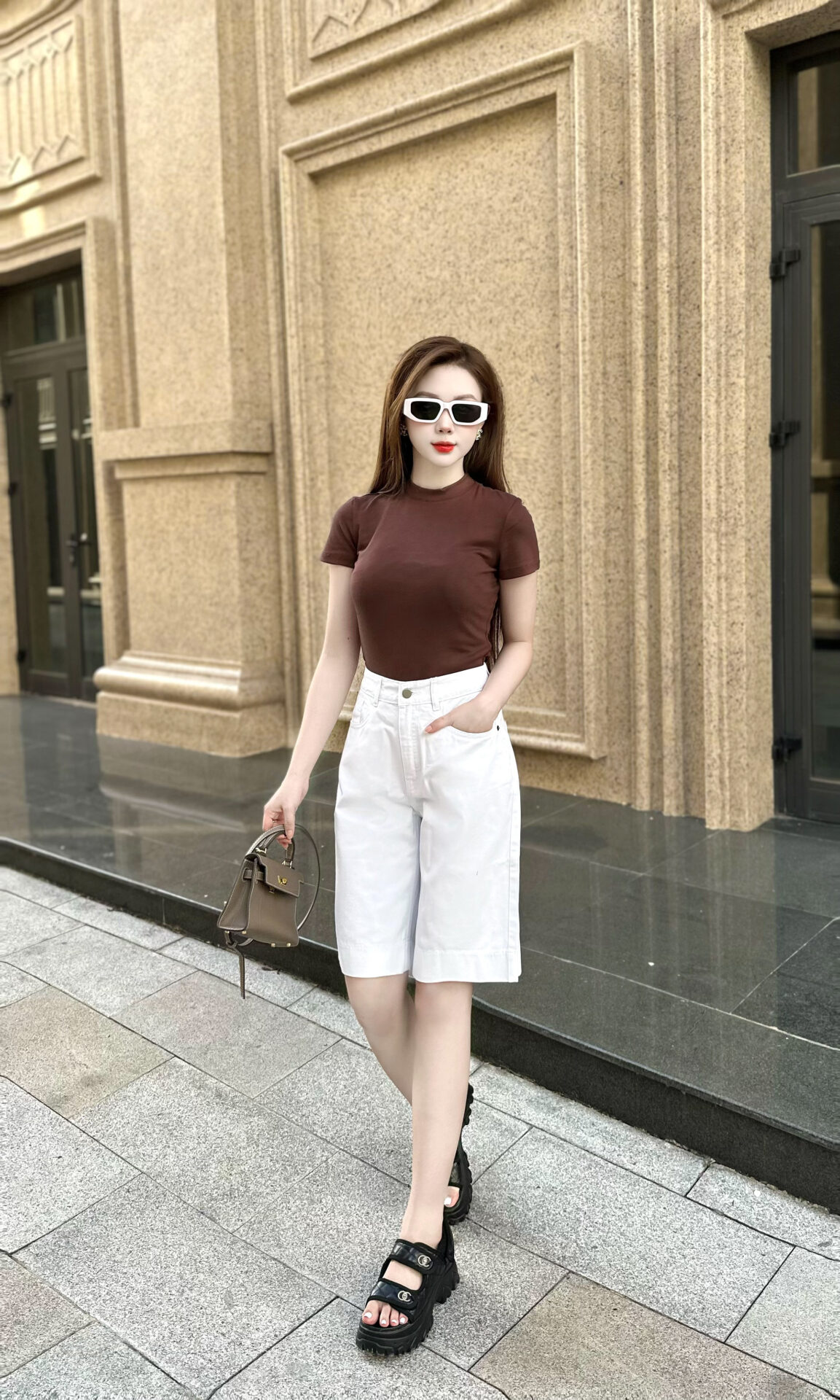 Quần Jeans Nữ Dáng Lửng Trên Gối - Ảnh 4