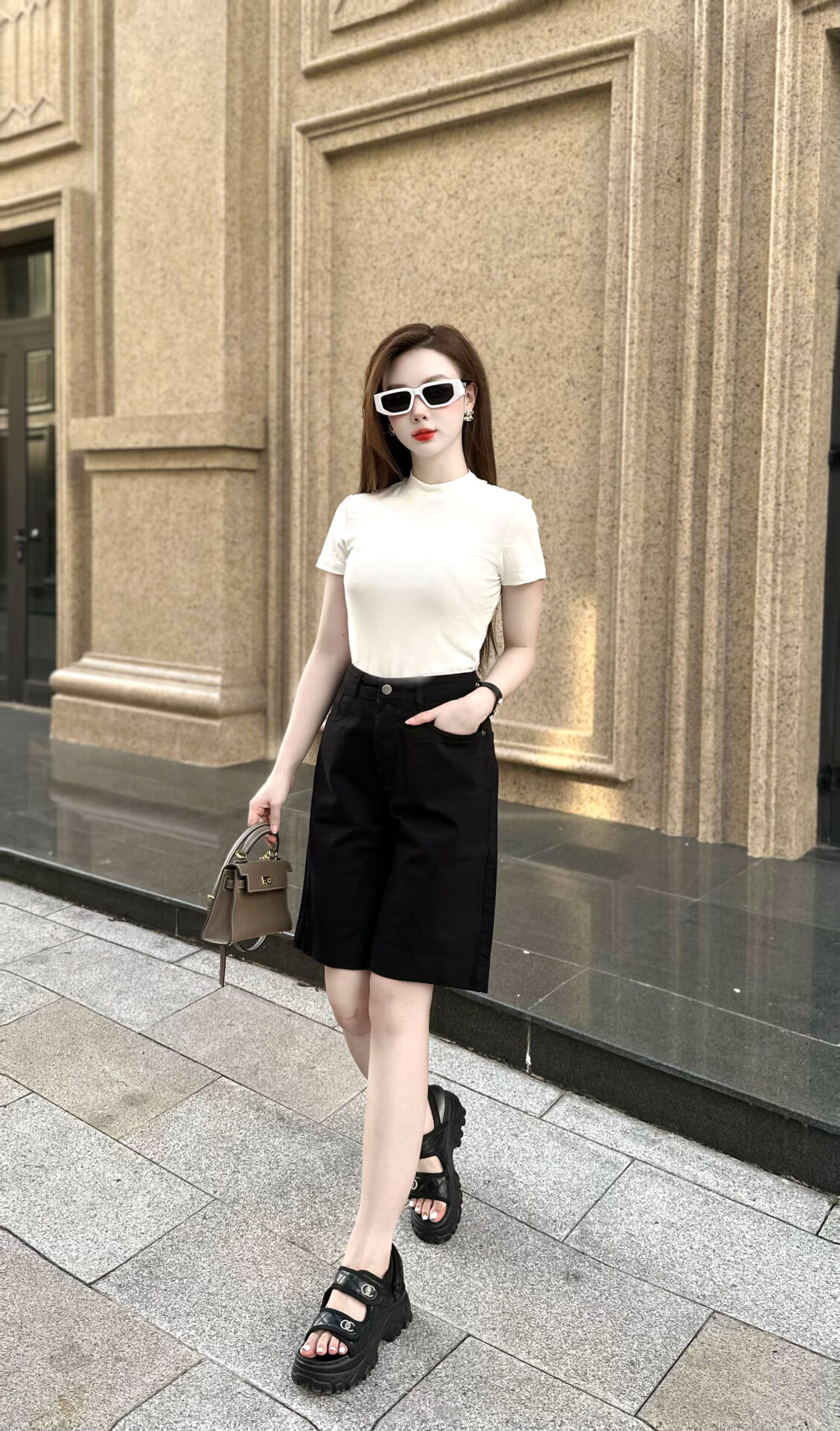 Quần Jeans Nữ Dáng Lửng Trên Gối - Ảnh 6