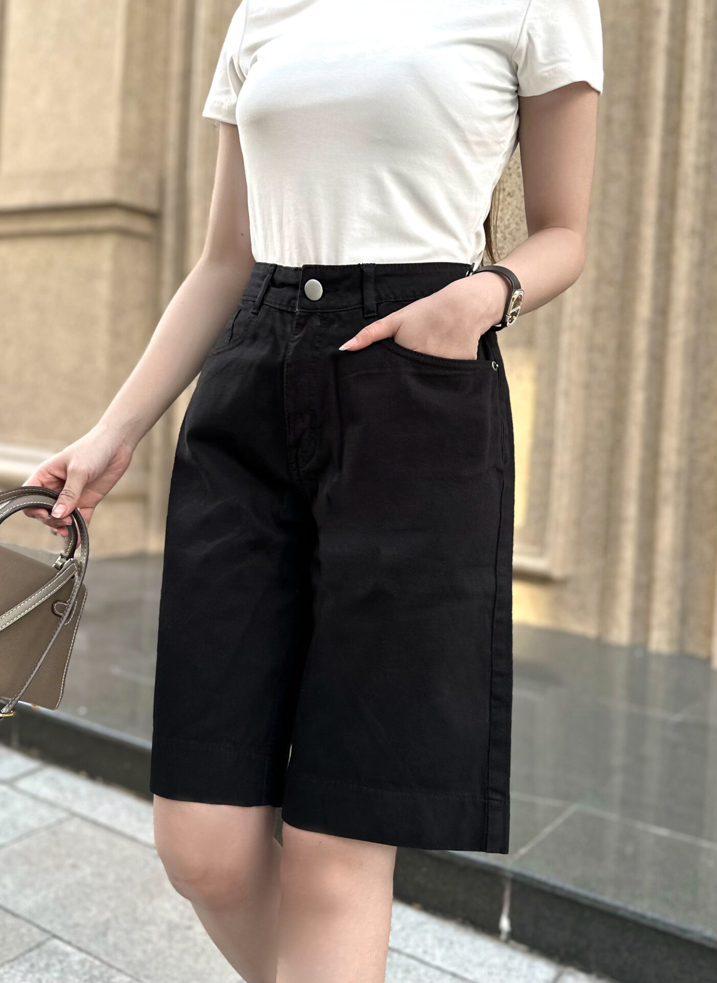 Quần Jeans Nữ Dáng Lửng Trên Gối - Ảnh 7