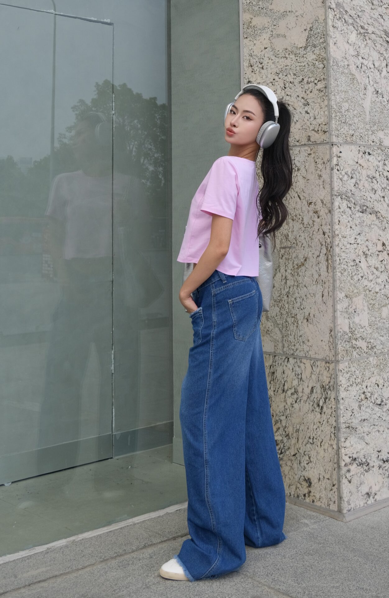 Quần Jeans Nữ Ống Đứng Túi Tua Rua - Ảnh 7