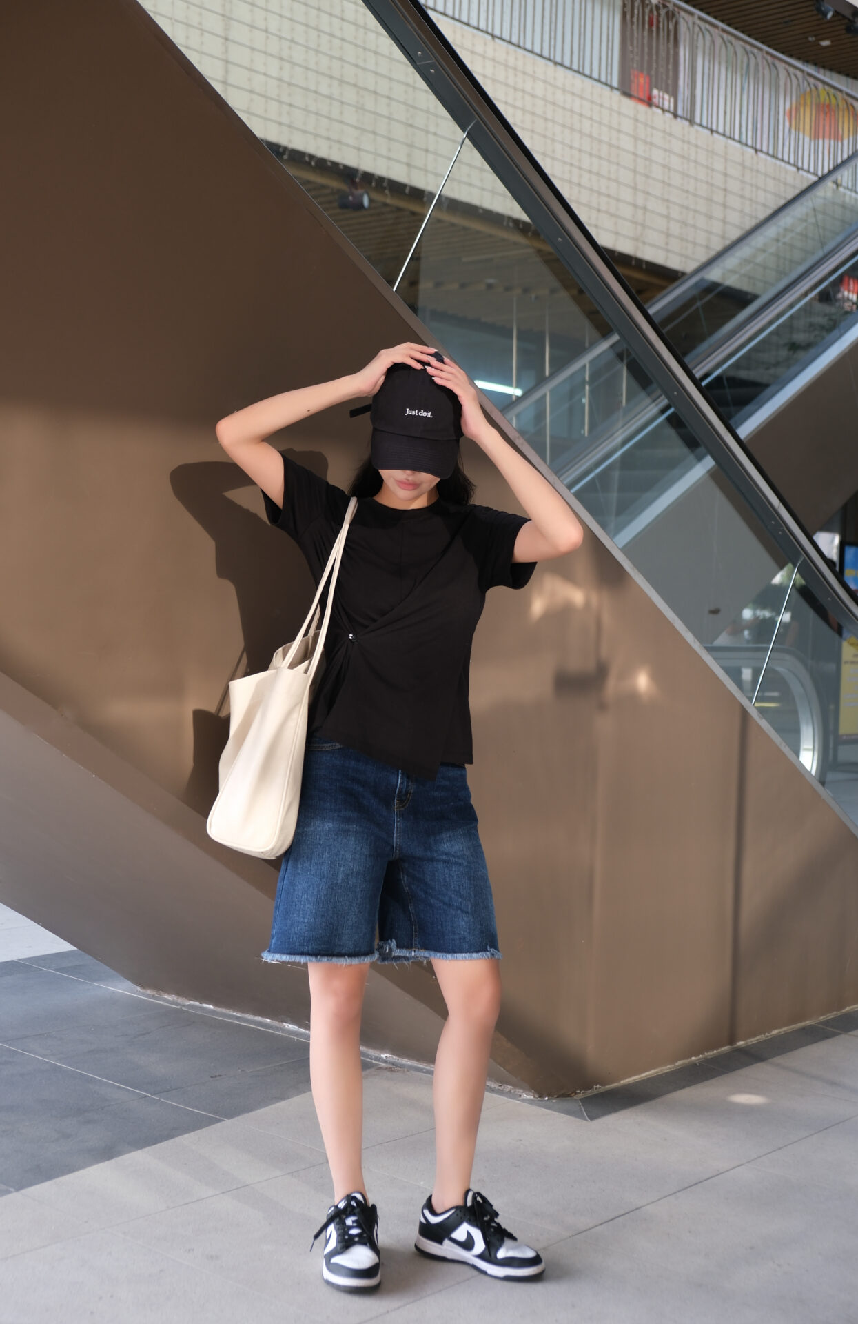Quần Short Jeans Ngố Tua Gấu - Ảnh 2