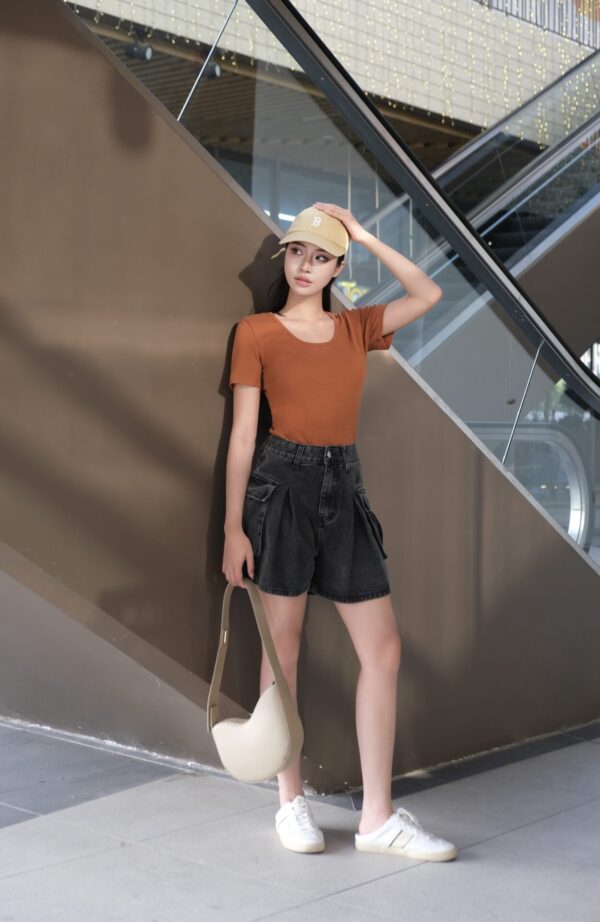 Quần Short Jeans Nữ Xếp Ly Túi Hộp - Ảnh 5