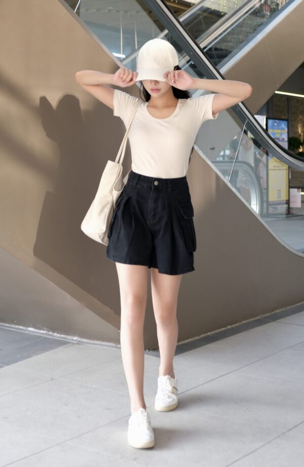 Quần Short Jeans Nữ Xếp Ly Túi Hộp - Ảnh 8